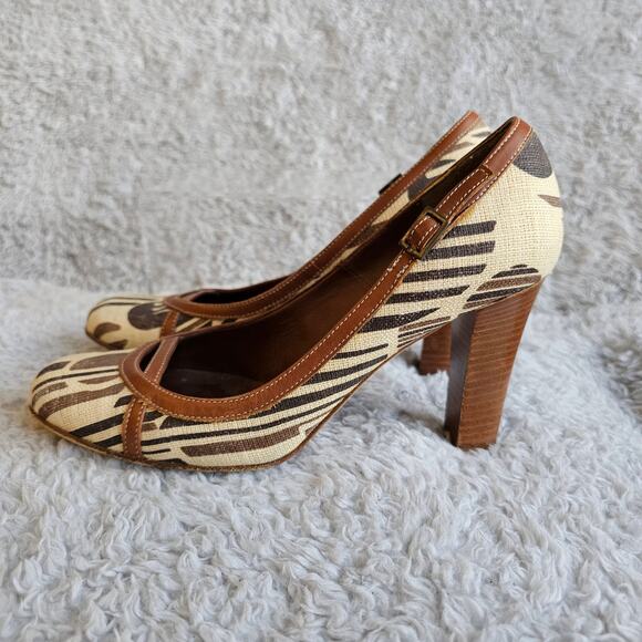 Banana Republic Women's Textured Fabric Slip On Pump‎ Block Heels Size 6.5 Brown - Picture 3 of 7